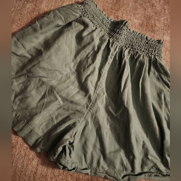 Wonder Nation Linen Smocked Waist Shorts - Bundle of 2 Pair - Picture 14 of 14